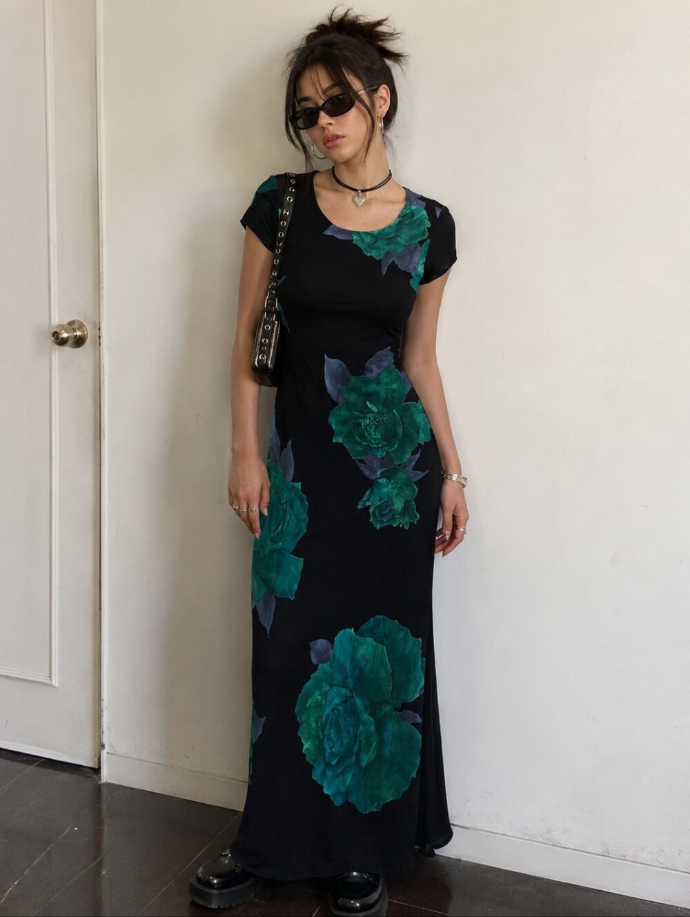 Vintage 90s Regine Los Angeles Floral Maxi Dress Size M Black Green Roses Y2K